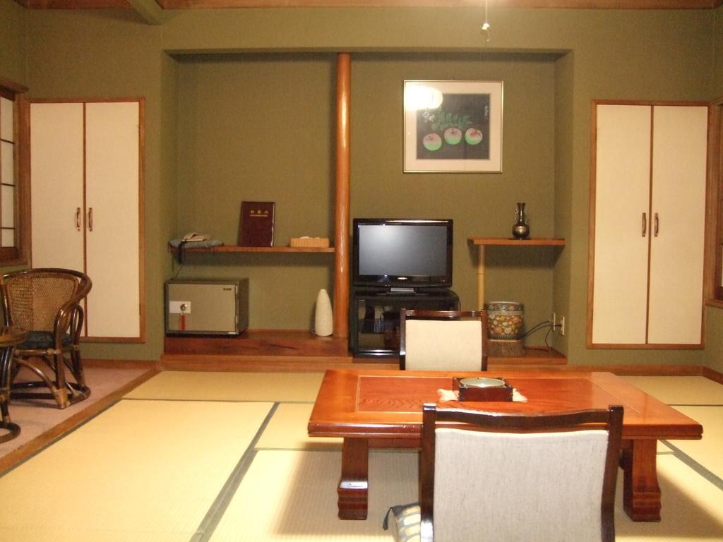 Marunaka Ryokan Macumoto Szoba fotó